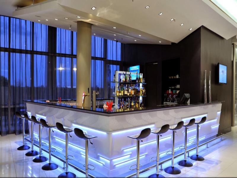 Park Inn Sandton Johannesburg Exterior foto