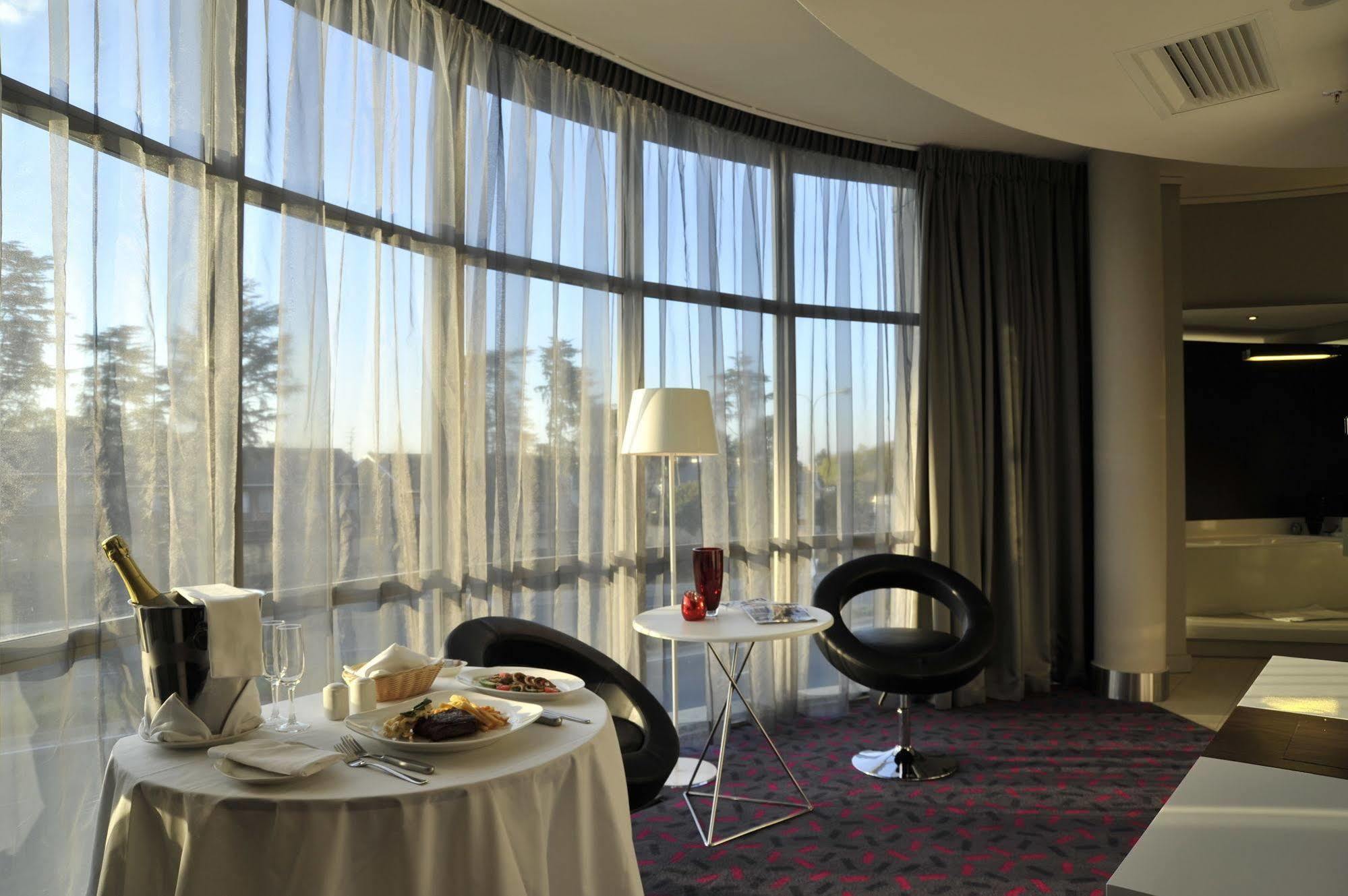Park Inn Sandton Johannesburg Exterior foto