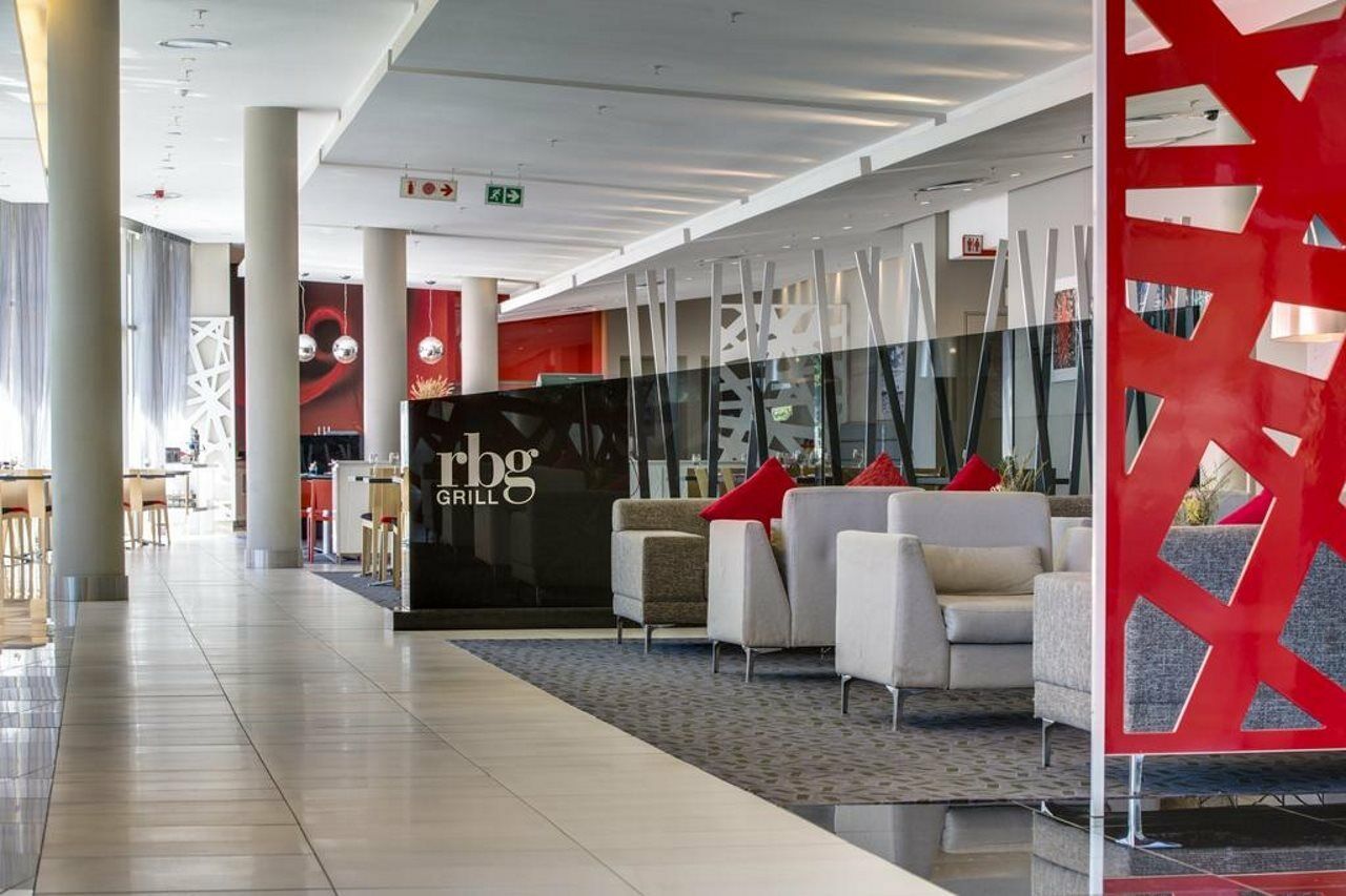 Park Inn Sandton Johannesburg Exterior foto